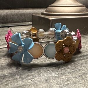 Floral Colorful Stretchy Band Bracelet NWOT